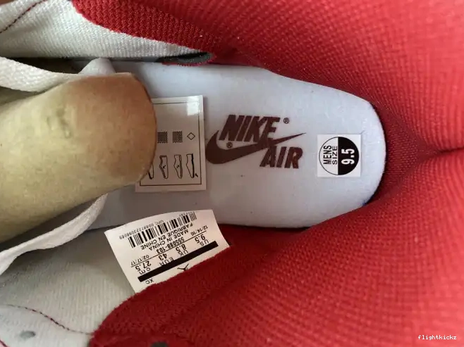 Metallic Jordan Red Air (2017) 1 555088-103 Retro 0519